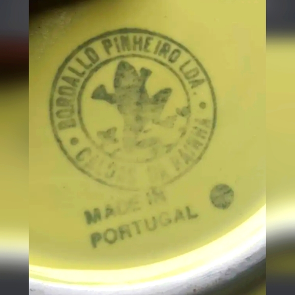 Bordallo Pinheiro Pottery - Picture 2 of 7